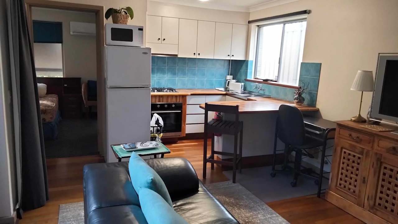 Furnished room granny flat for rent