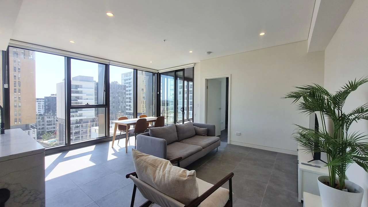 Furnished room with ensuite in a flatshare