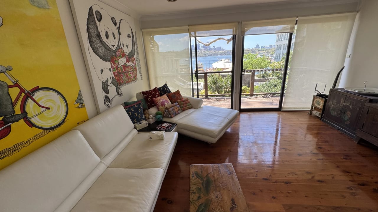 Whole property with 3 rooms for rent