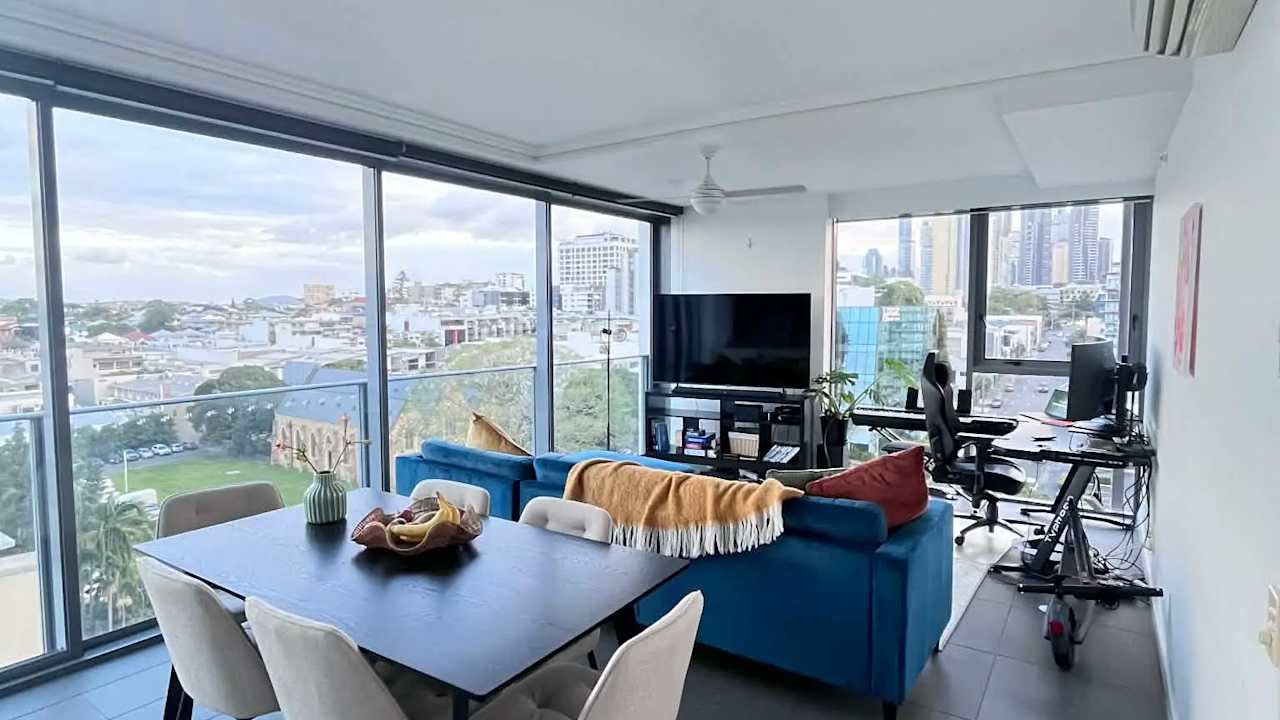 Unfurnished room with own bathroom