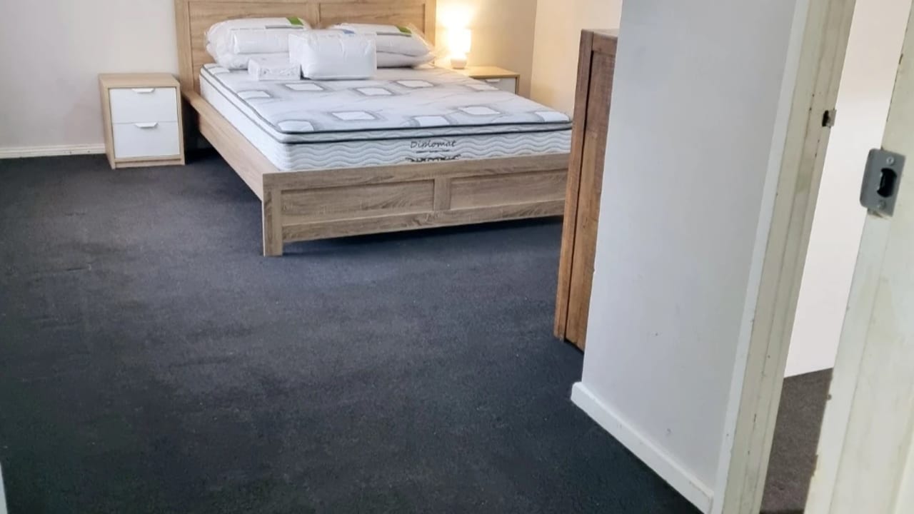 Whole property with 3 rooms for rent