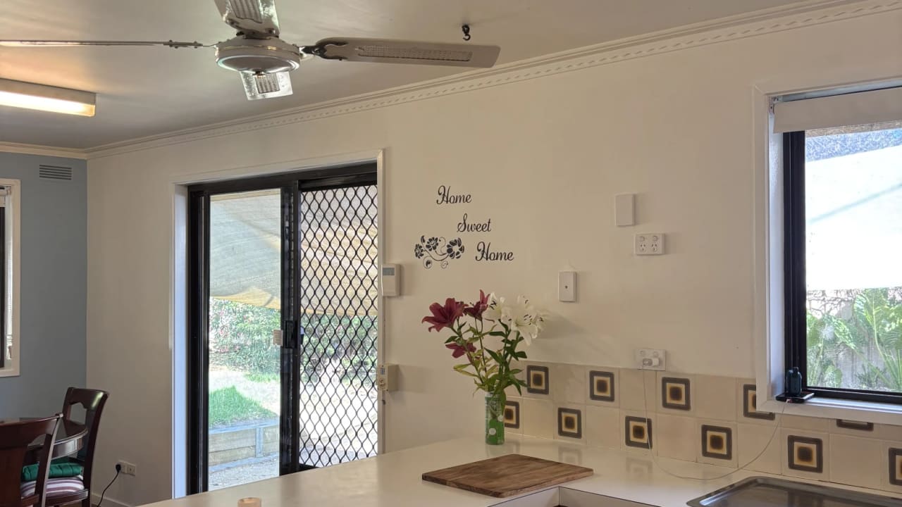 Unfurnished room in a share house
