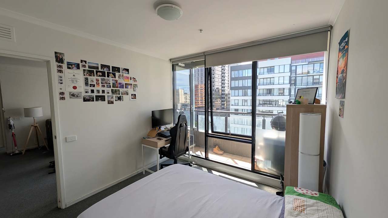 Furnished room in a flatshare