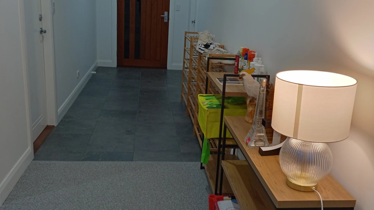 Room in a share house
