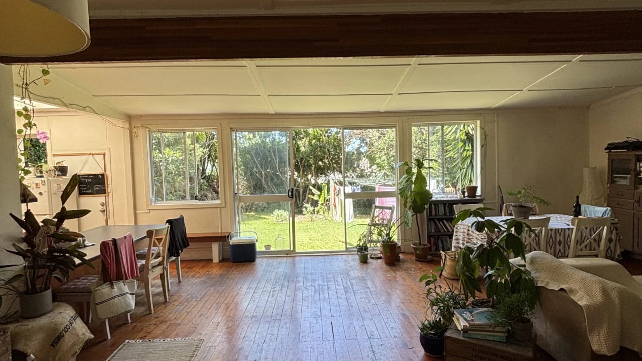 Room in a share house