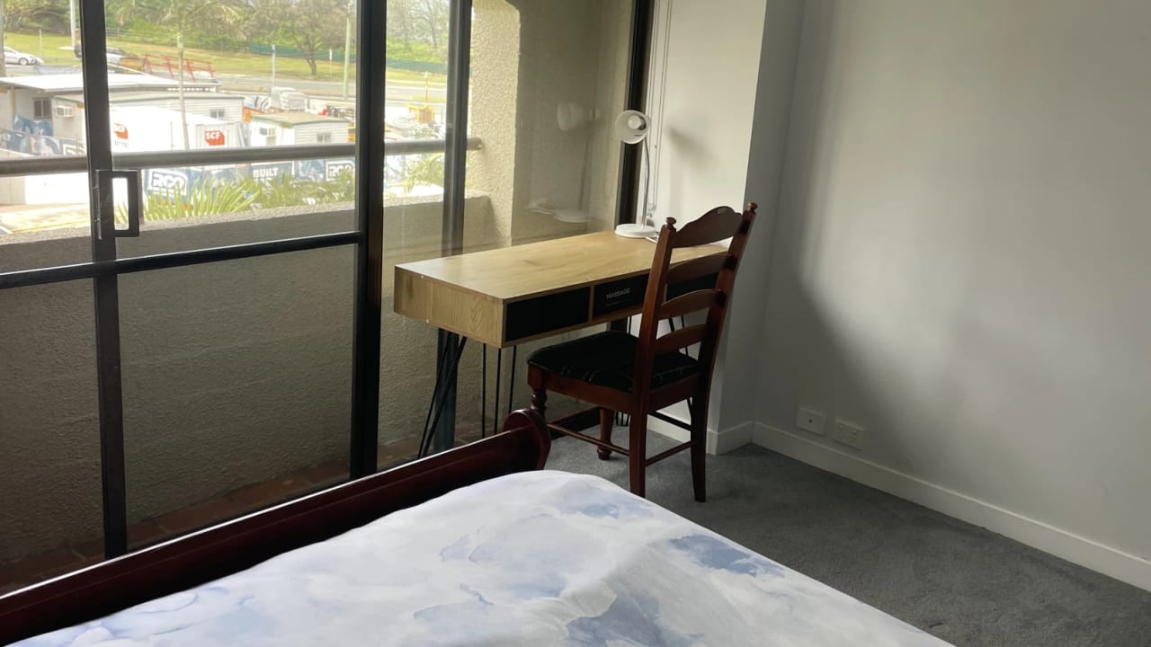 Furnished room in a flatshare