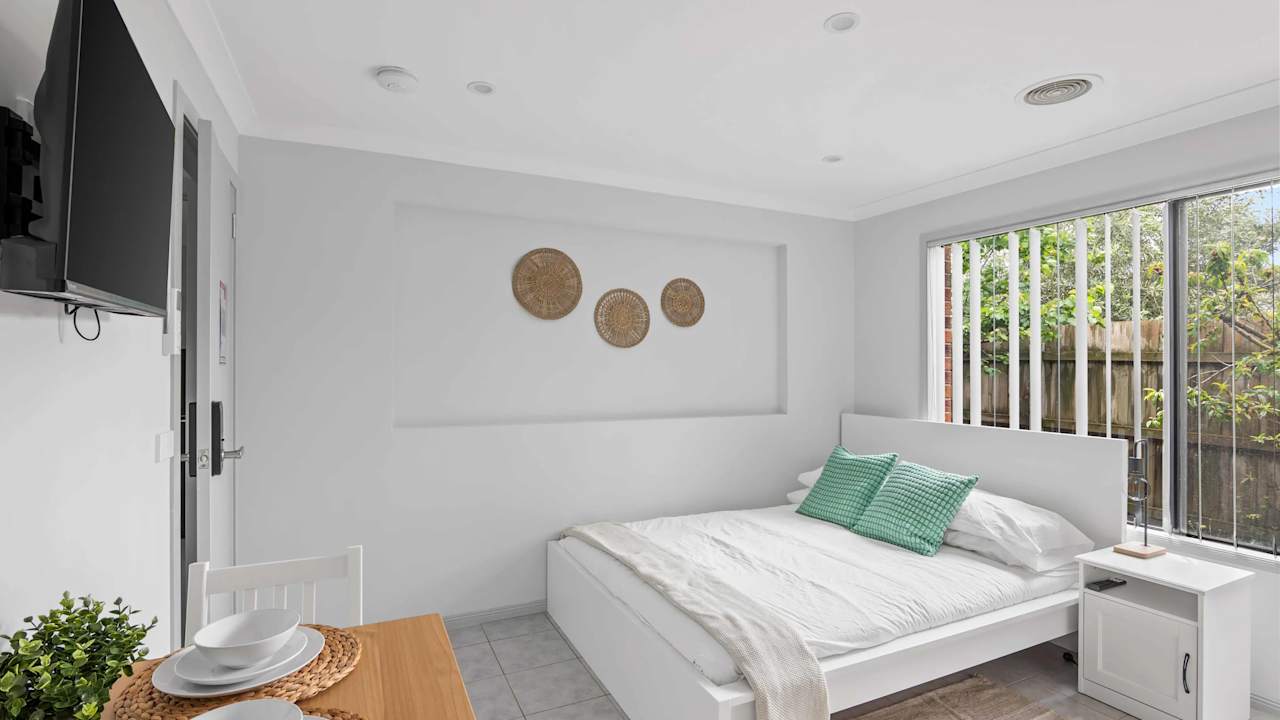 Furnished room with ensuite in a share house