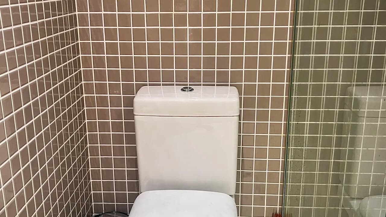 Furnished room with own bathroom