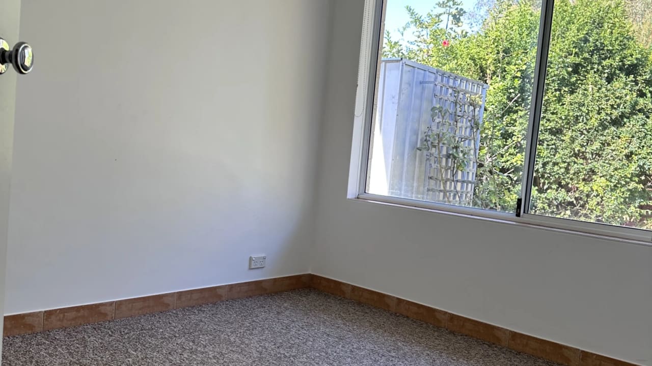 Unfurnished room in a share house