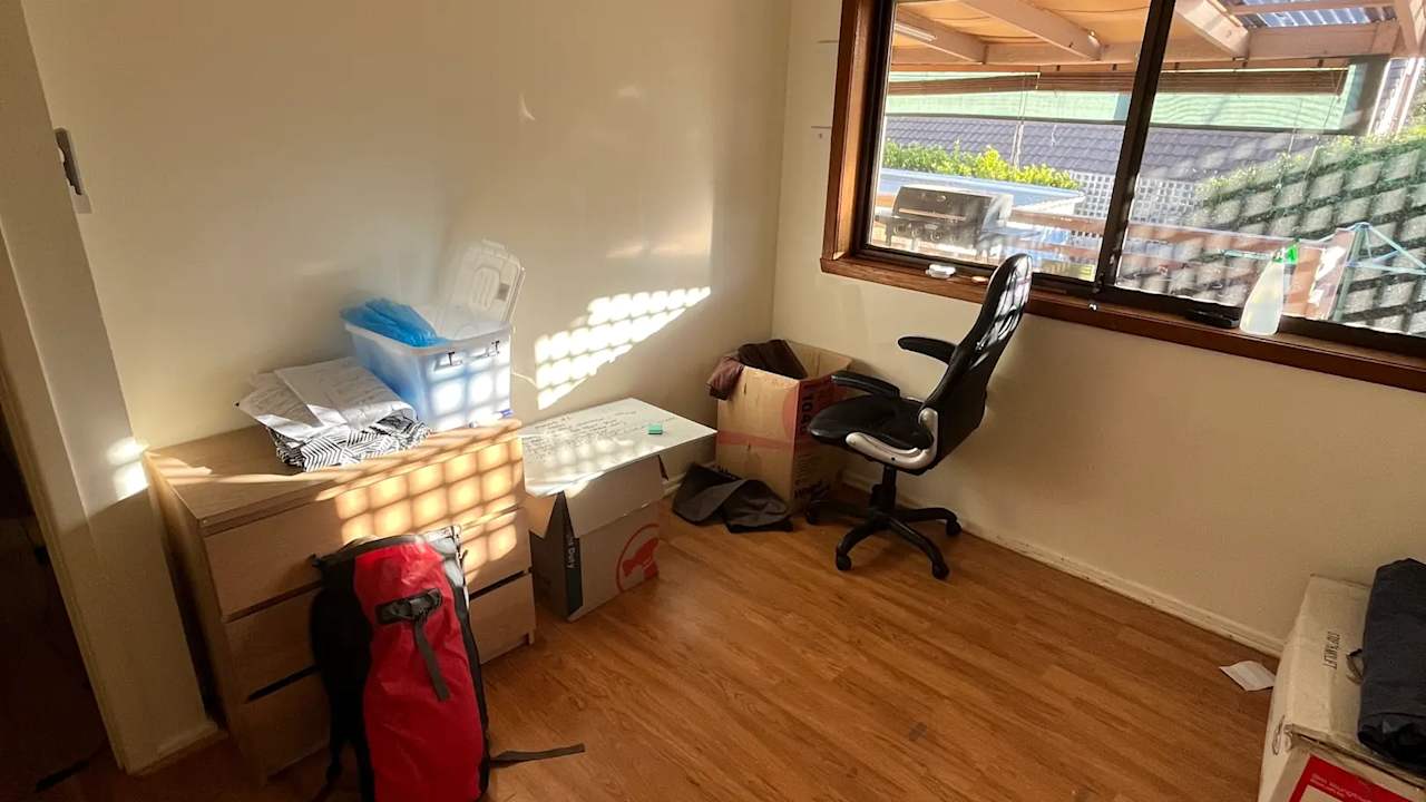 Unfurnished room in a share house