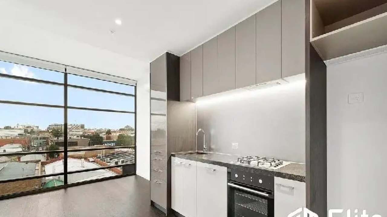 Whole property with 2 rooms for rent