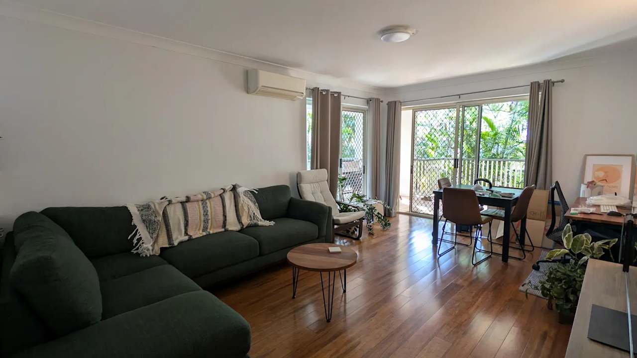 Unfurnished room with own bathroom