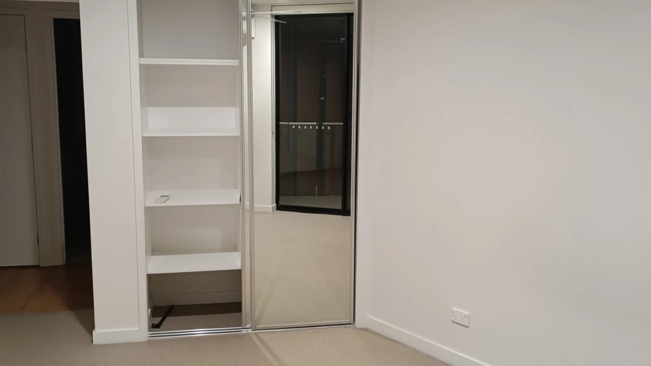 Unfurnished room with own bathroom
