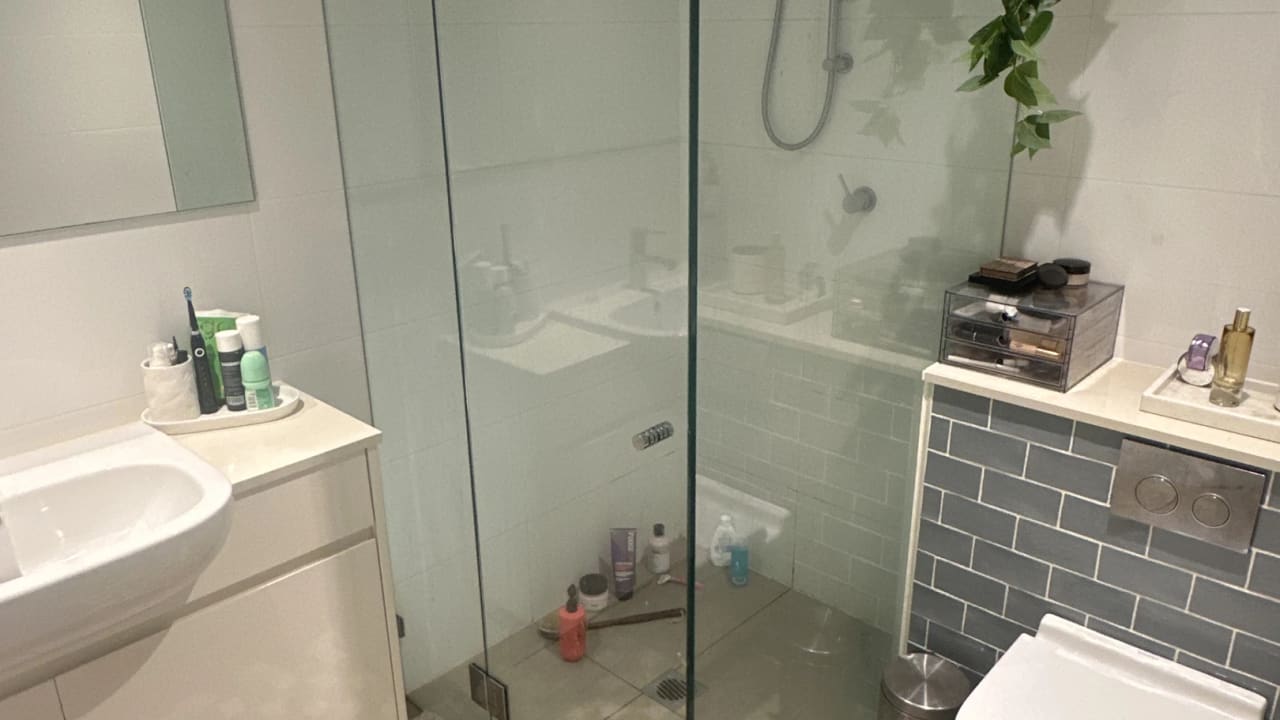Furnished room with own bathroom