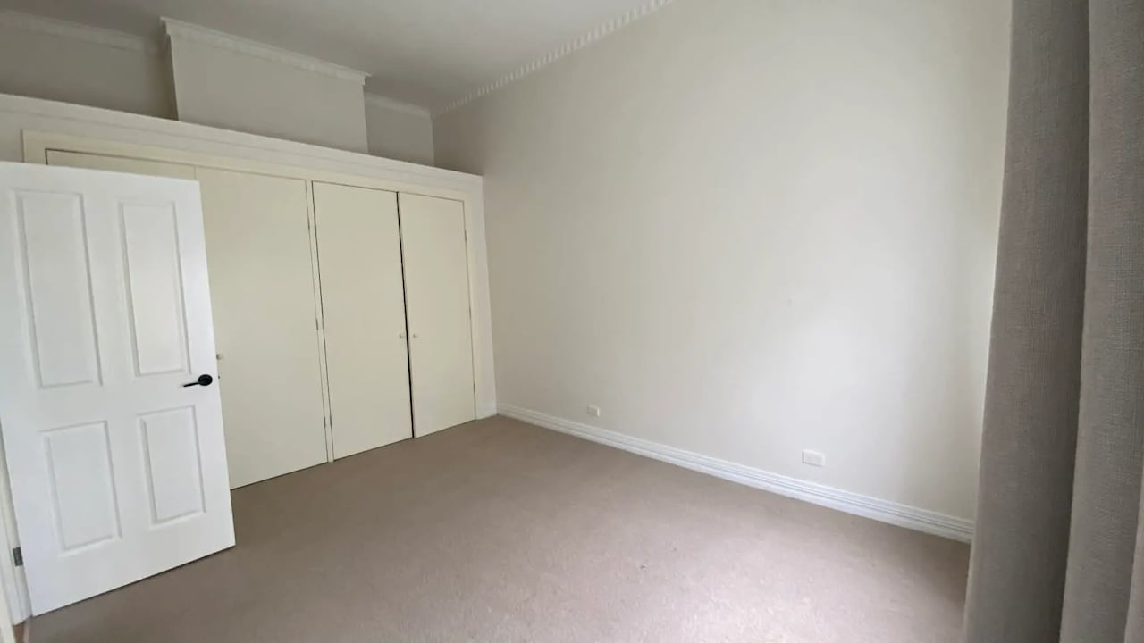Unfurnished room in a share house
