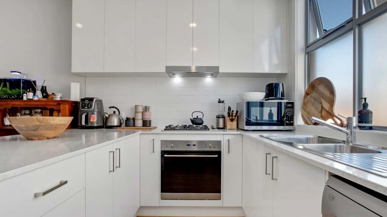 Whole property with 3 rooms for rent