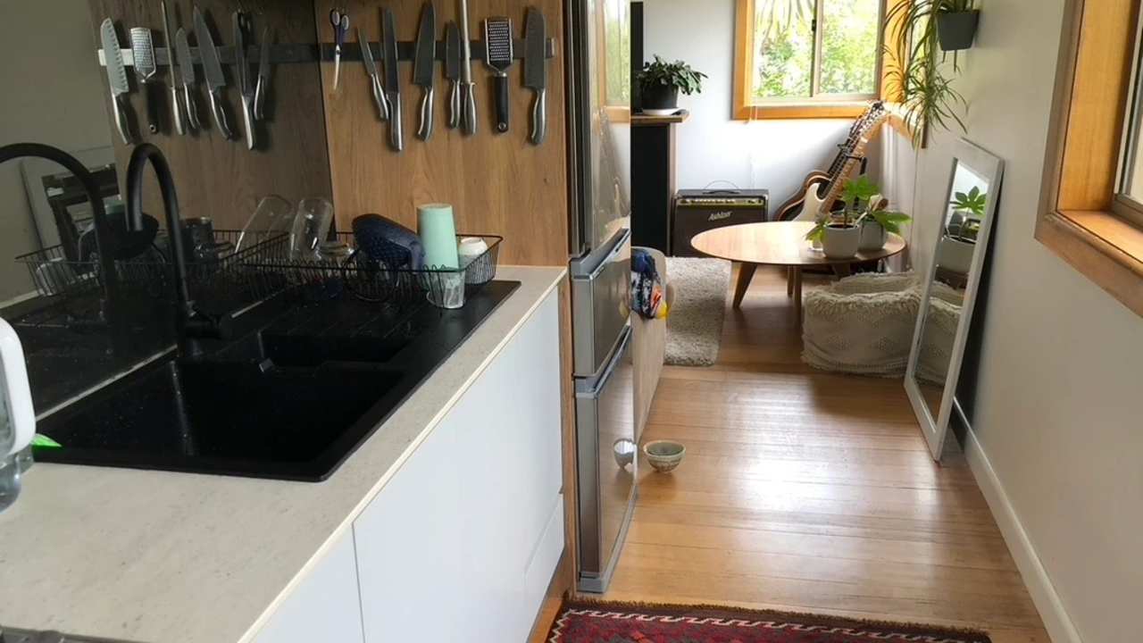 Unfurnished room granny flat for rent