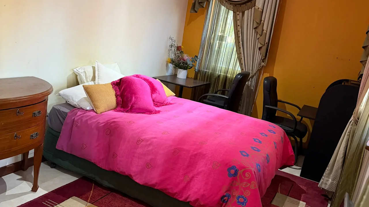 Furnished room in a share house