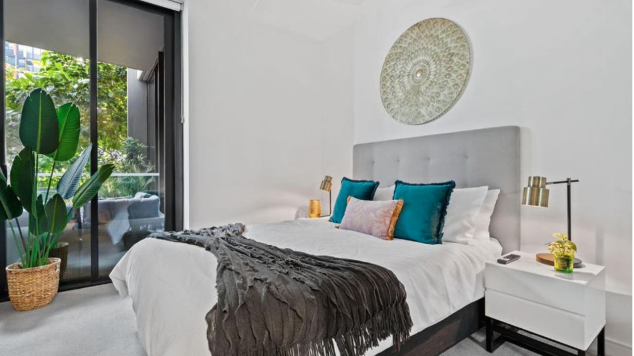 Whole property with 2 rooms for rent