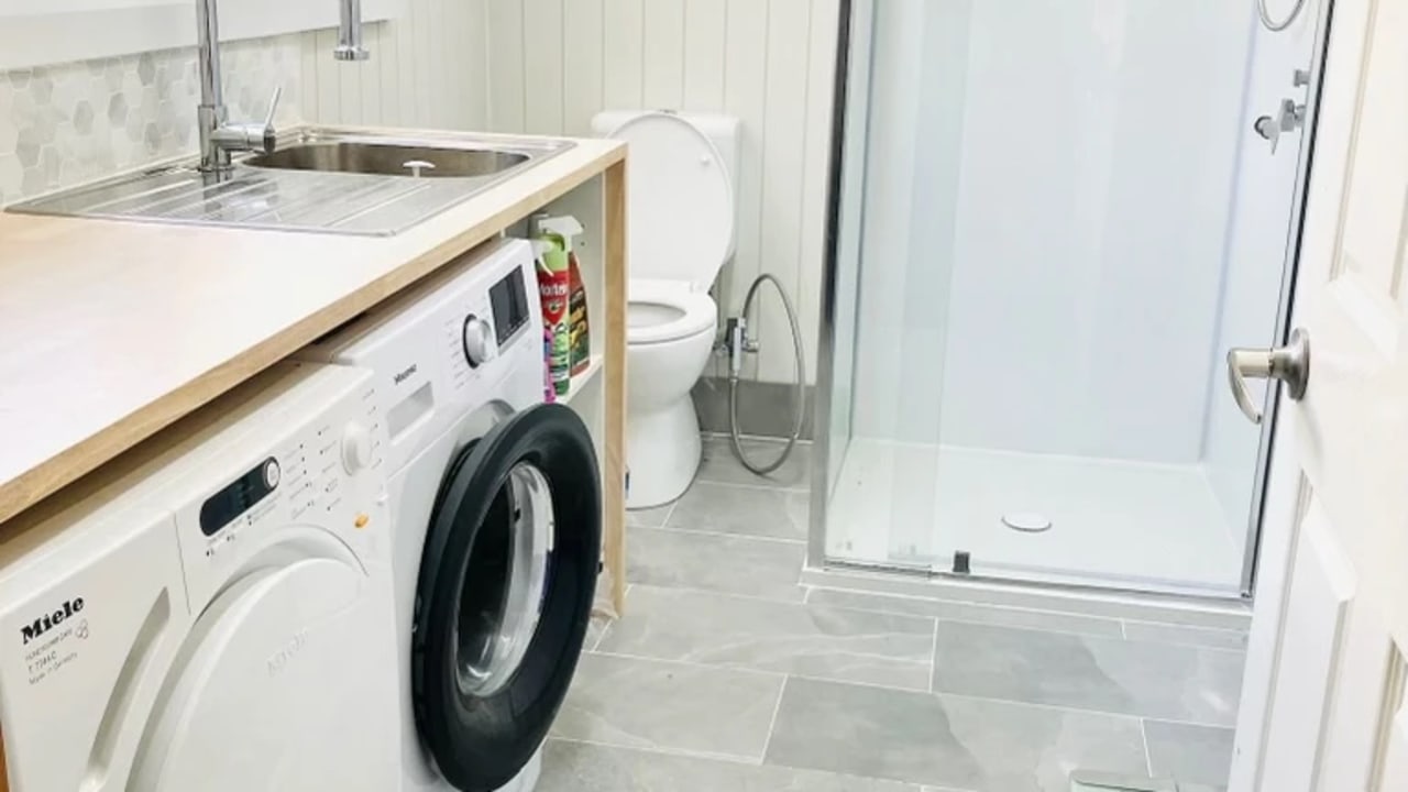 Furnished room with own bathroom