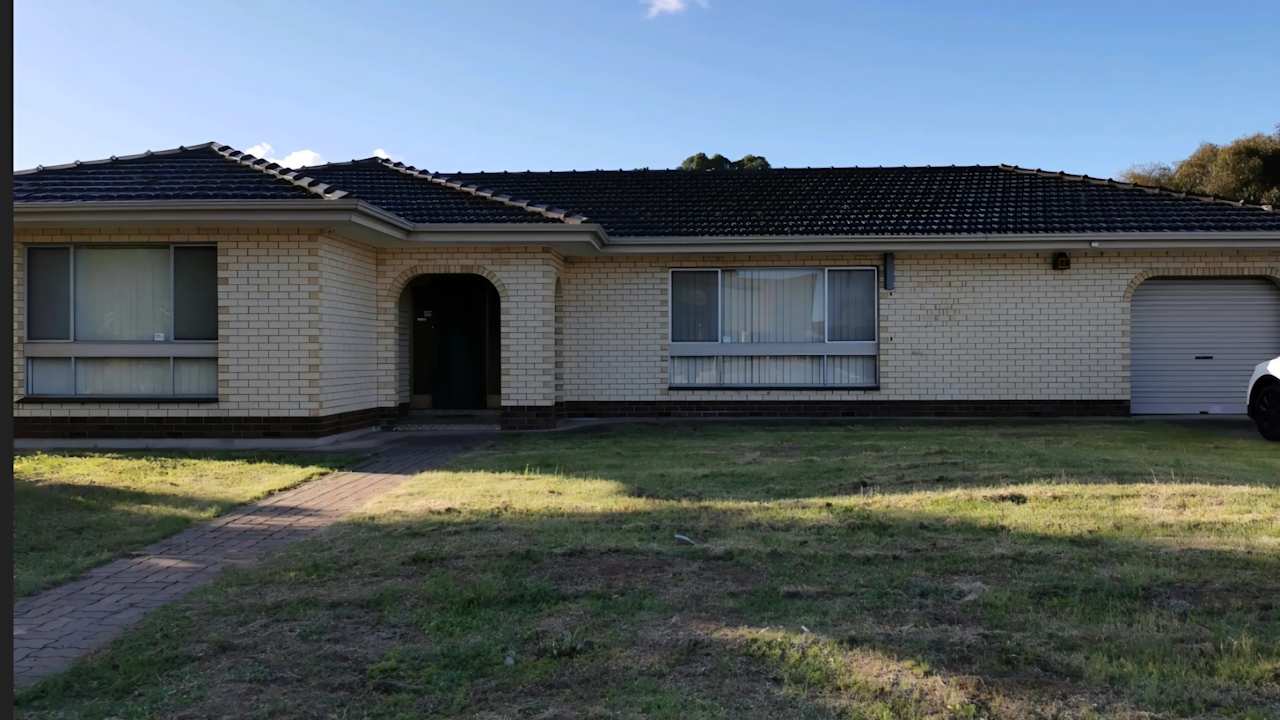 Whole property with 3 rooms for rent