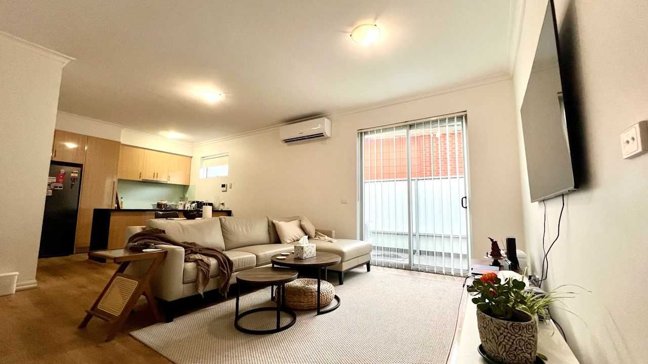 Unfurnished room in a share house