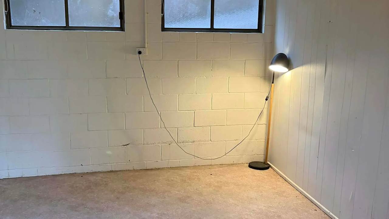 Unfurnished room with own bathroom