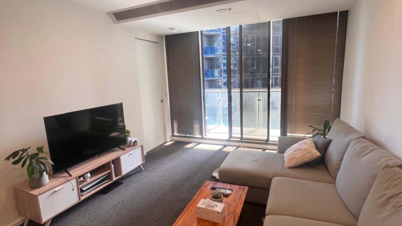 Furnished room with own bathroom