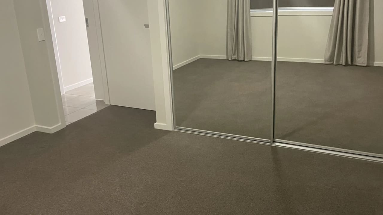 Unfurnished room in a share house