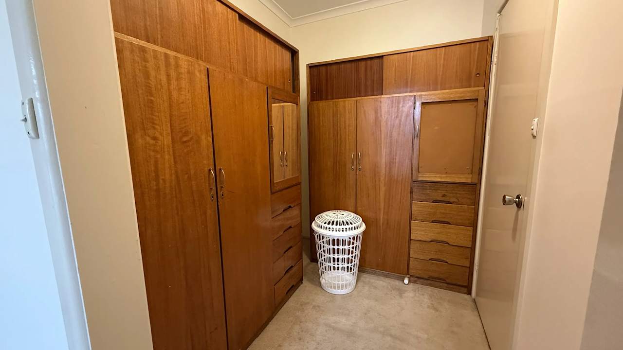 Room in a share house