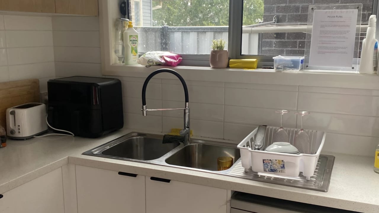 Furnished room in a share house