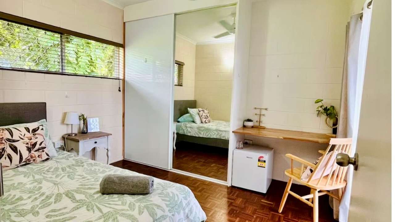 Furnished room in a share house