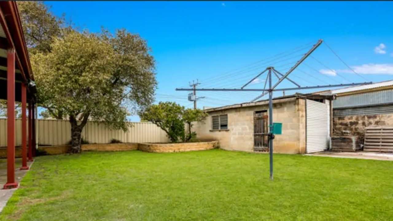 Unfurnished room in a share house