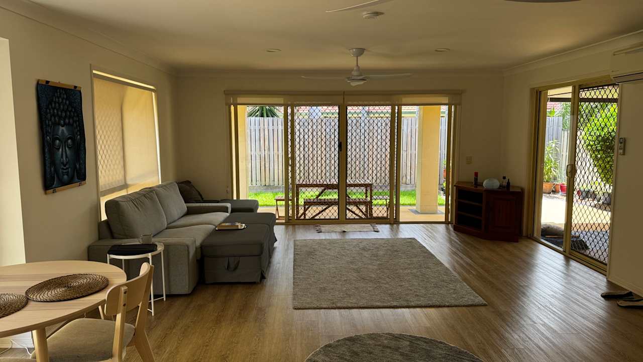 Furnished room with own bathroom