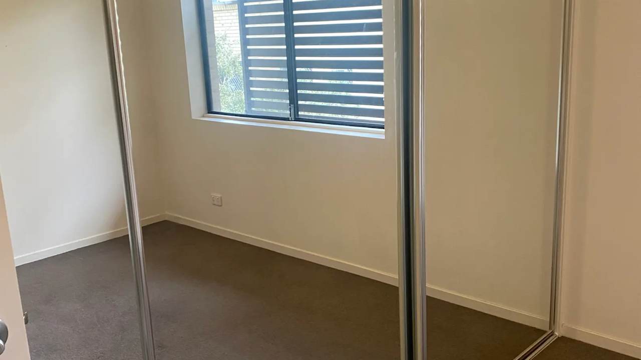 Unfurnished room with own bathroom