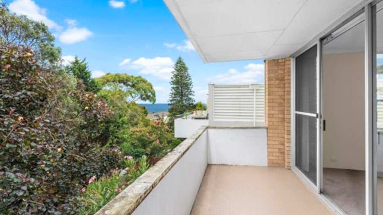 Unfurnished room with ensuite in a flatshare