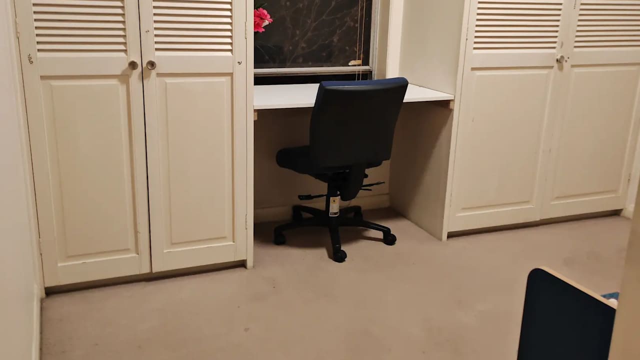 Furnished room in a flatshare