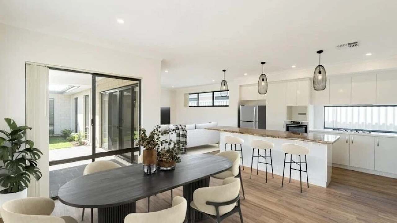 Furnished room in a share house