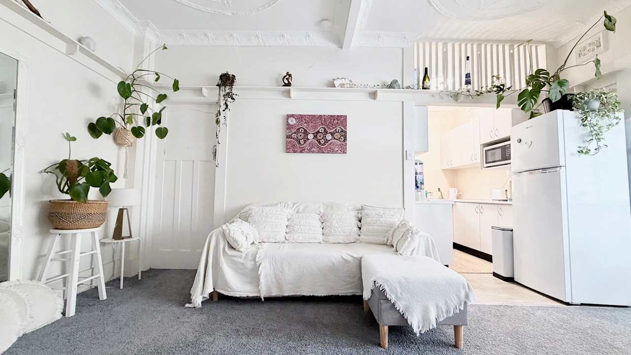 Whole property with 2 rooms for rent
