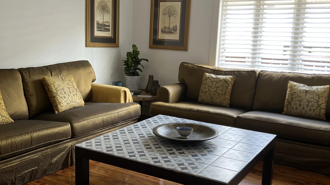Whole property with 3 rooms for rent