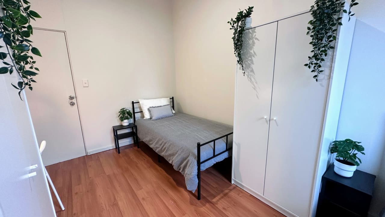 Furnished room in a share house