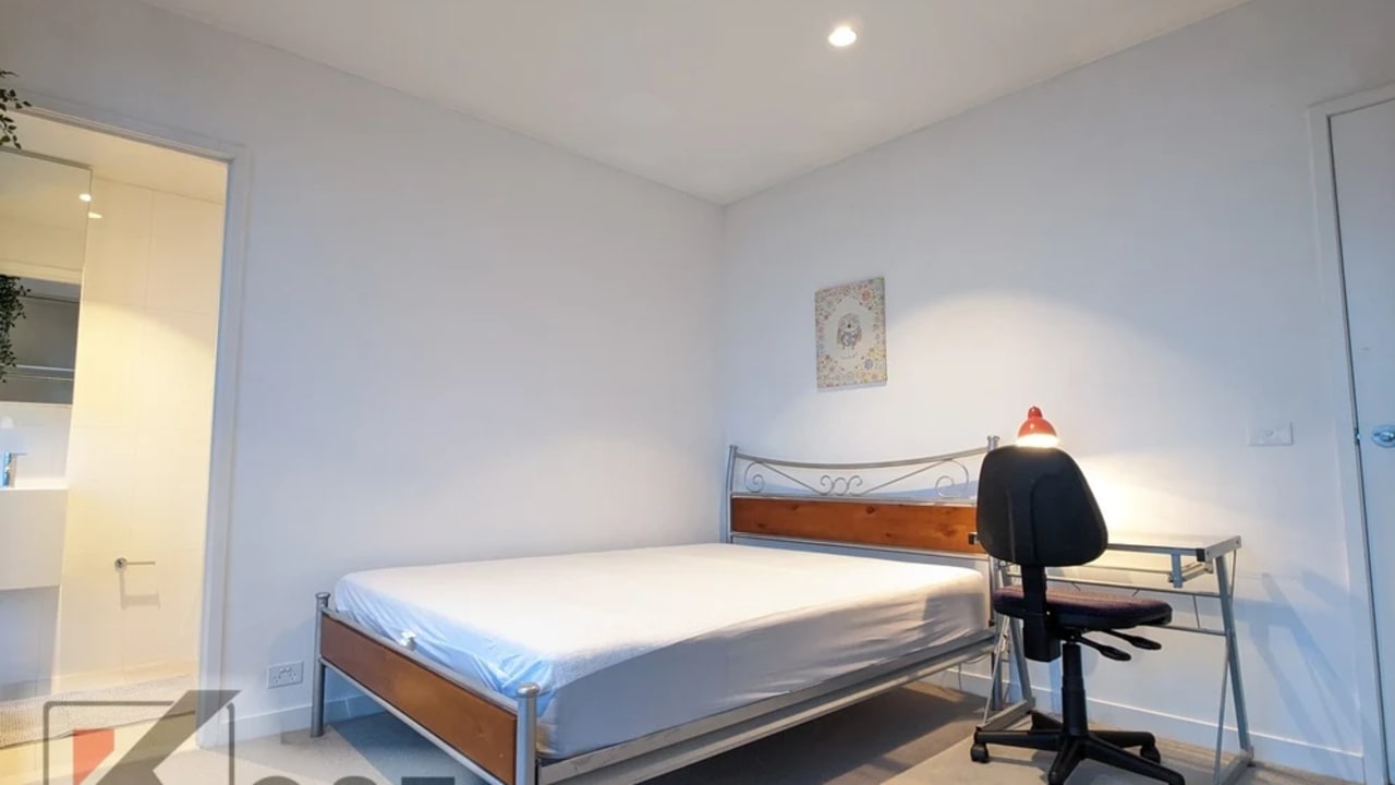 Room with ensuite in a flatshare
