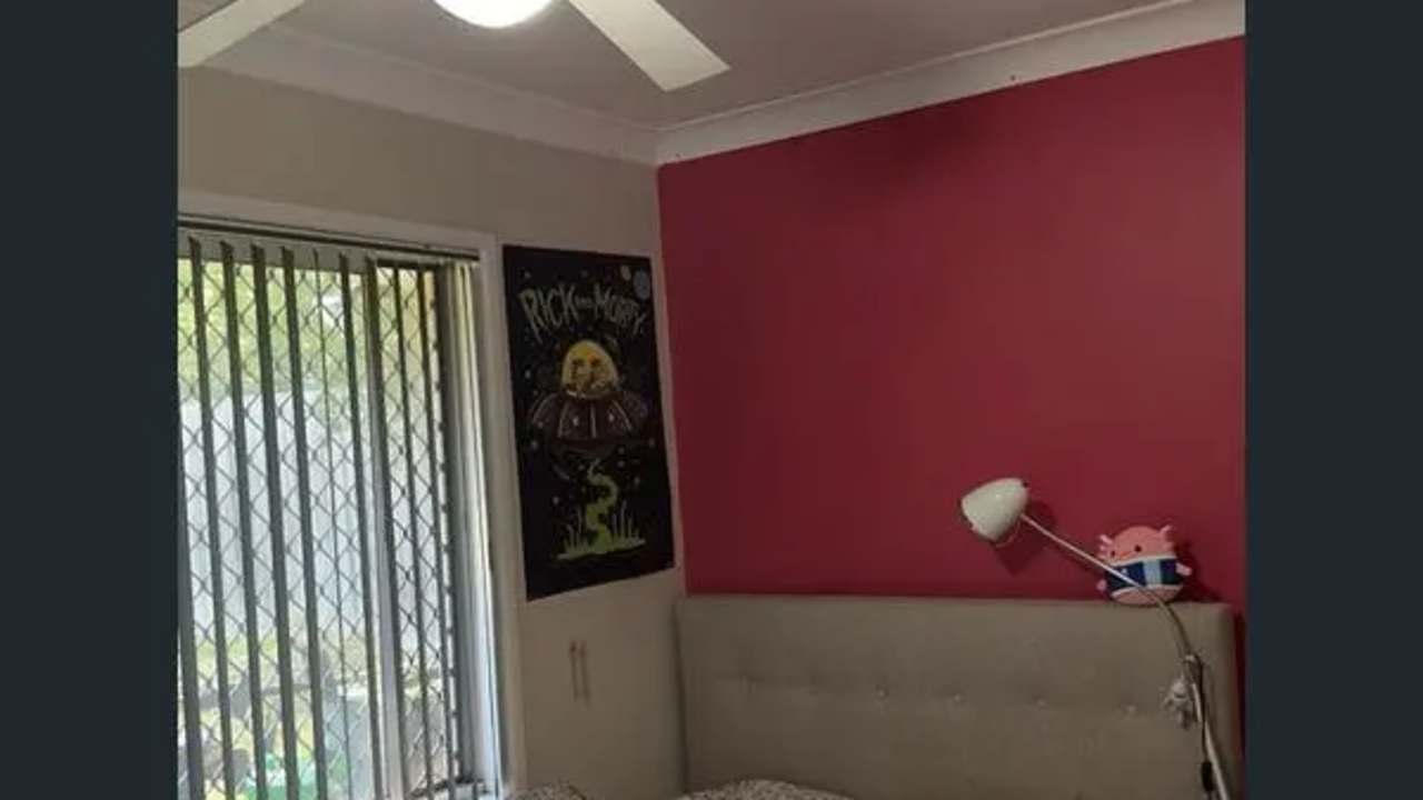 Room in a share house