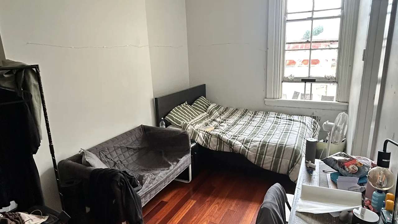 Furnished room with ensuite in a flatshare