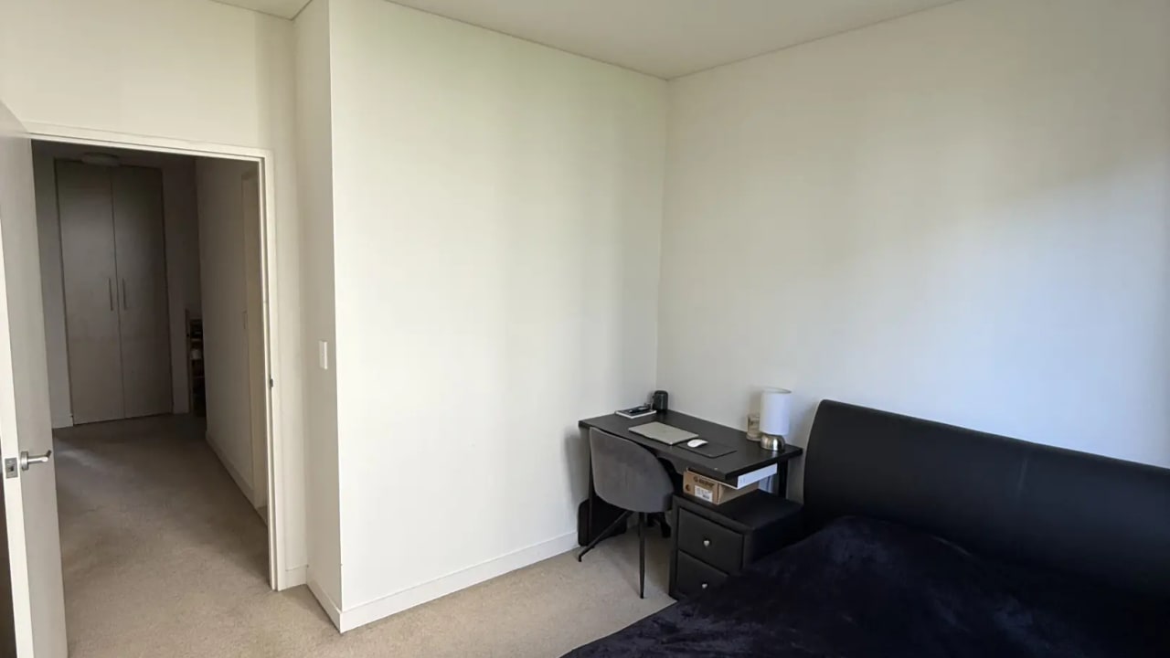 Furnished room with own bathroom