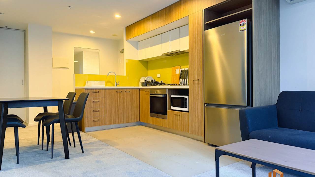 Furnished room in a flatshare