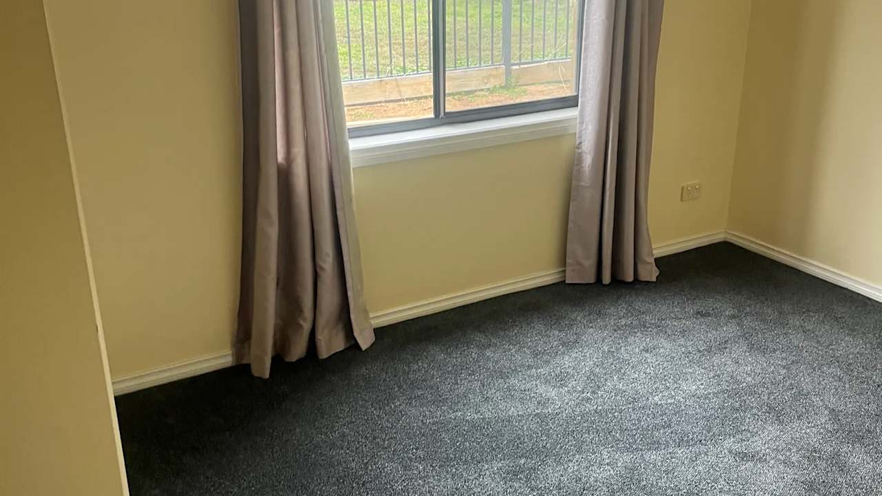 Unfurnished room with own bathroom