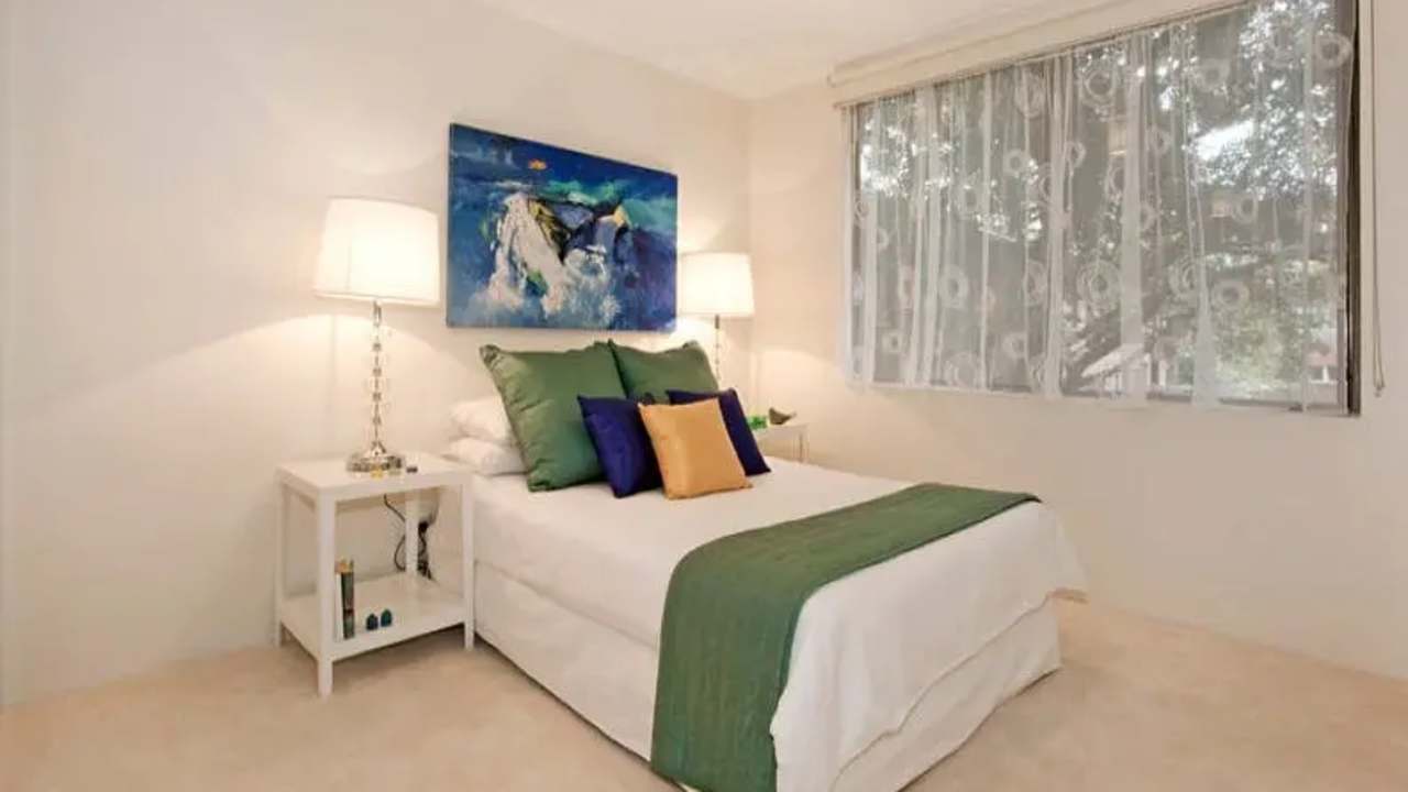 Whole property with 2 rooms for rent