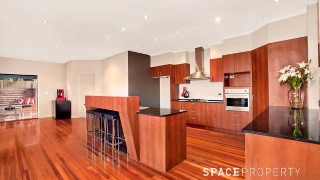 Unfurnished room in a share house