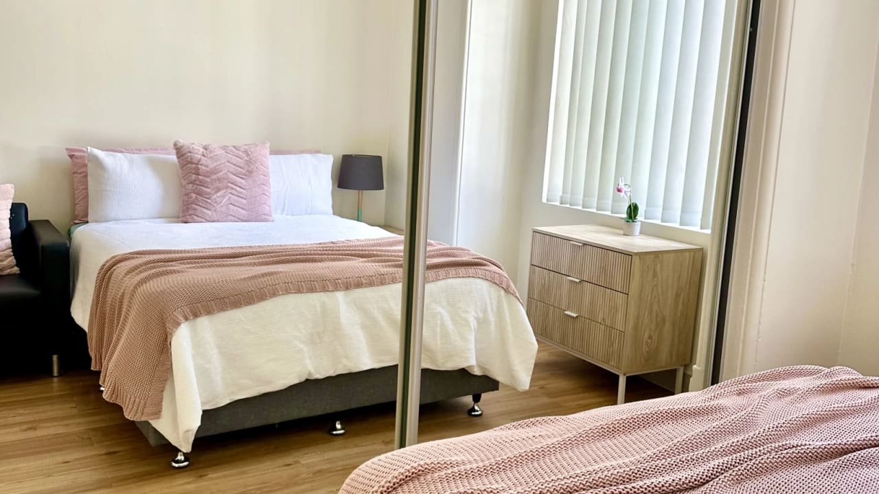 Furnished room in a share house